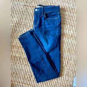 Levi’s 710 dark blue supper skinny jeans. Worn twice only!